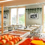 Bergamo Modern & Zentral In 24h Check In 3 Min Zum Schloss Nachhaltiges In Holzbauweise 3*