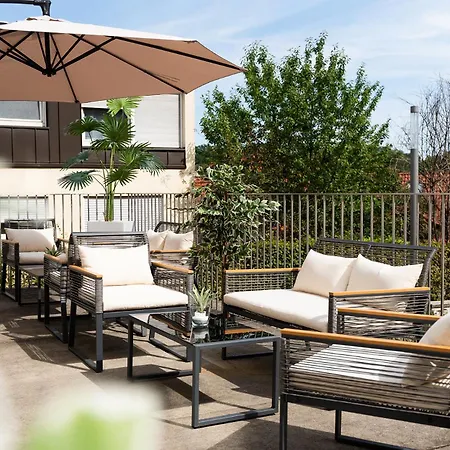 Hotell Bergamo Modern & Zentral In 24h Check In 3 Min Zum Schloss Nachhaltiges In Holzbauweise