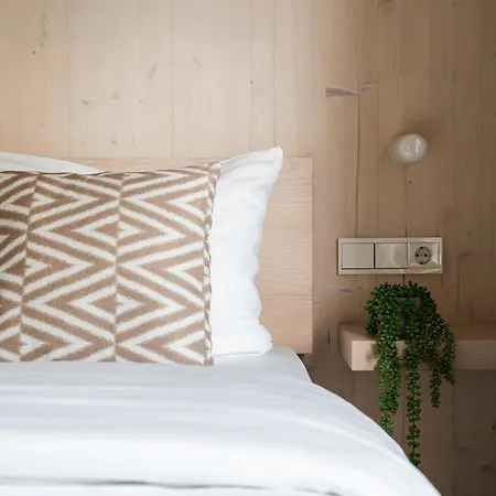 Bergamo Modern & Zentral In 24h Check In 3 Min Zum Schloss Nachhaltiges In Holzbauweise Hotel Ludwigsburg