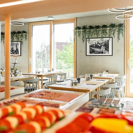 Bergamo Modern & Zentral In 24h Check In 3 Min Zum Schloss Nachhaltiges In Holzbauweise 3*