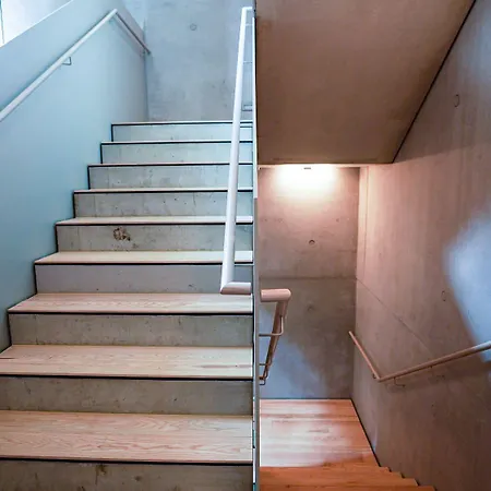 Bergamo Modern & Zentral In 24h Check In 3 Min Zum Schloss Nachhaltiges In Holzbauweise