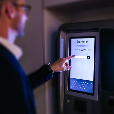 Bergamo Modern & Zentral In 24h Check In 3 Min Zum Schloss Nachhaltiges In Holzbauweise Hotel