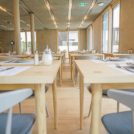 Bergamo Modern & Zentral In 24h Check In 3 Min Zum Schloss Nachhaltiges In Holzbauweise Hotel 3*