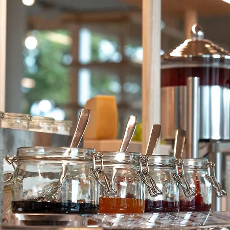 Bergamo Modern & Zentral In 24h Check In 3 Min Zum Schloss Nachhaltiges In Holzbauweise Hotel 3*