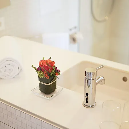 Bergamo Modern & Zentral In 24h Check In 3 Min Zum Schloss Nachhaltiges In Holzbauweise 3* Ludwigsburg