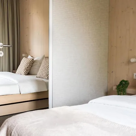 Bergamo Modern & Zentral In 24h Check In 3 Min Zum Schloss Nachhaltiges In Holzbauweise 3*