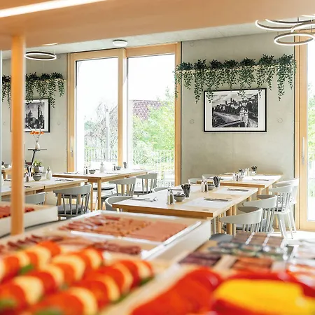 فندق Bergamo Modern & Zentral In 24h Check In 3 Min Zum Schloss Nachhaltiges In Holzbauweise 3*