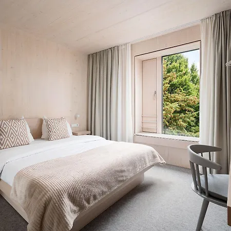 Bergamo Modern & Zentral In 24h Check In 3 Min Zum Schloss Nachhaltiges In Holzbauweise فندق 3*